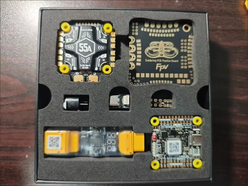 DroMa1pcs/lot 新品 Speedybee F40 - Speedybee F405 V4 Bls 55A Stack のレビューと価格